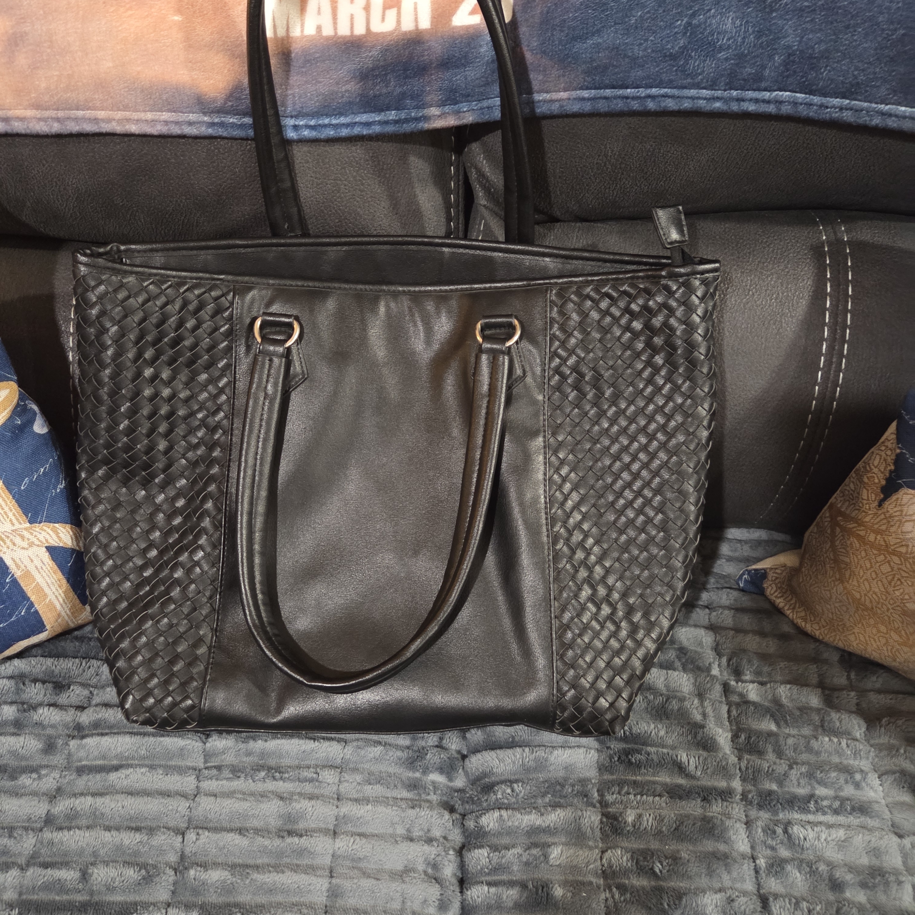 Beautiful Elegant Black Tote Bag Very Clean Beautiful Elegant Black Tote Bag Very Clean